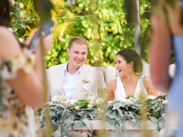 Melicia and Nicolas&apos;s Wedding in Cancun, Mexico 37
