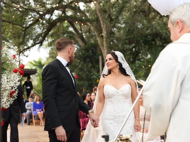 Gonzalo and Berlinda&apos;s Wedding in Davie, Florida 31