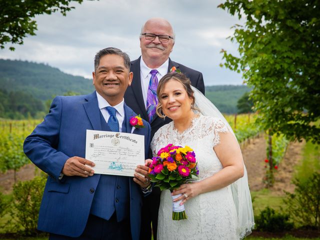 Derek and Melissa&apos;s Wedding in Salem, Oregon 41