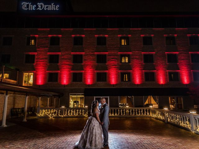 Michael and Lindsay&apos;s Wedding in Oak Brook, Illinois 11