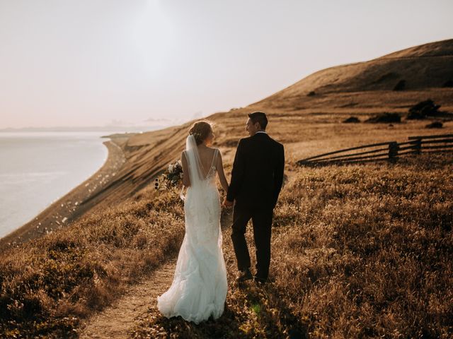 Steve and Abbie&apos;s Wedding in Friday Harbor, Washington 19