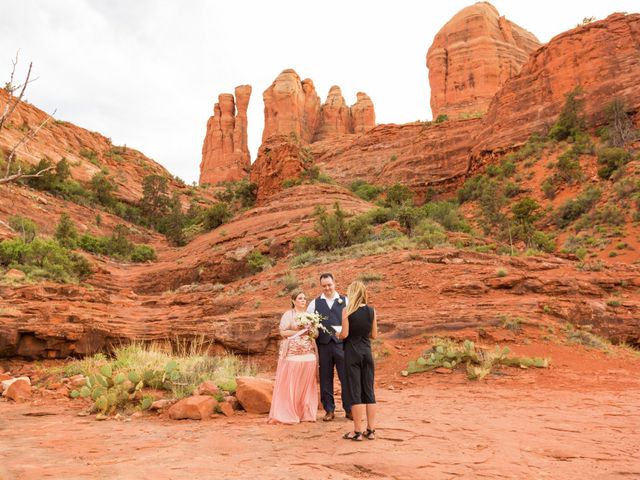 Jorge and Barbara&apos;s Wedding in Sedona, Arizona 10