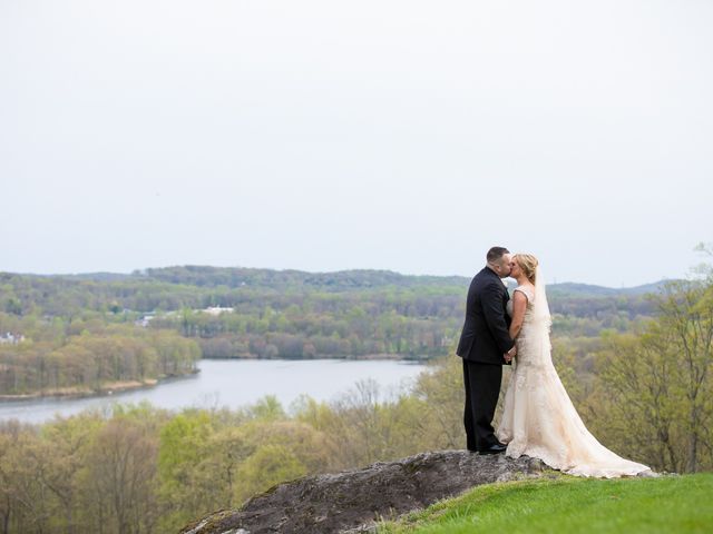 Alfred and Laura&apos;s Wedding in Sparta, New Jersey 15