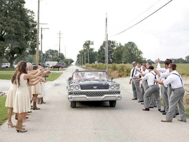 Hollie and Donnie&apos;s Wedding in Vincennes, Indiana 15