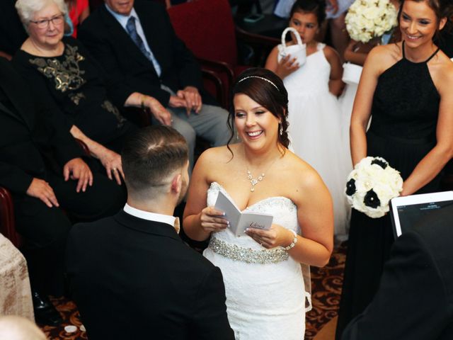 Brandon and Lauren&apos;s Wedding in Toledo, Ohio 31