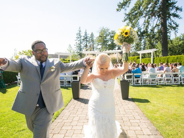 Chris and Lindsay&apos;s Wedding in Portland, Oregon 43