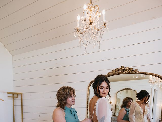 Tyler and Brittany&apos;s Wedding in Collinsville, Texas 33
