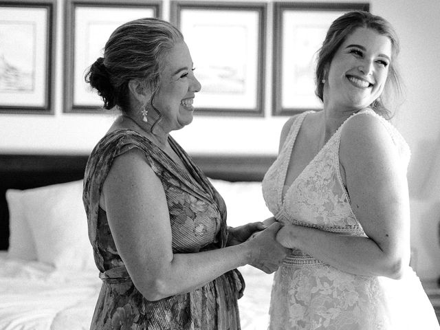 Alex and Lauren&apos;s Wedding in Detroit, Michigan 37