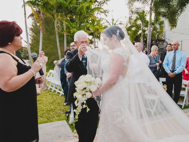 Carlo and Yuselin&apos;s Wedding in Miami, Florida 3