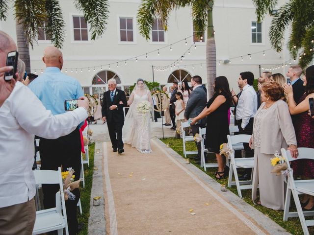 Carlo and Yuselin&apos;s Wedding in Miami, Florida 14