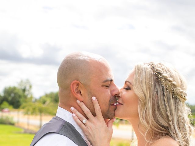 Jathan and Megan&apos;s Wedding in Portland, Oregon 34