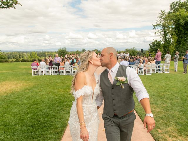 Jathan and Megan&apos;s Wedding in Portland, Oregon 64