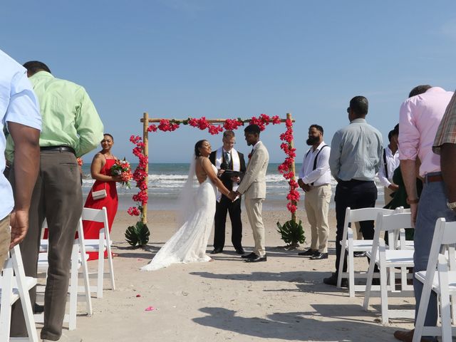Jaylen Gentry and Chelsea Gentry's Wedding in Topsail Beach, North Carolina 2