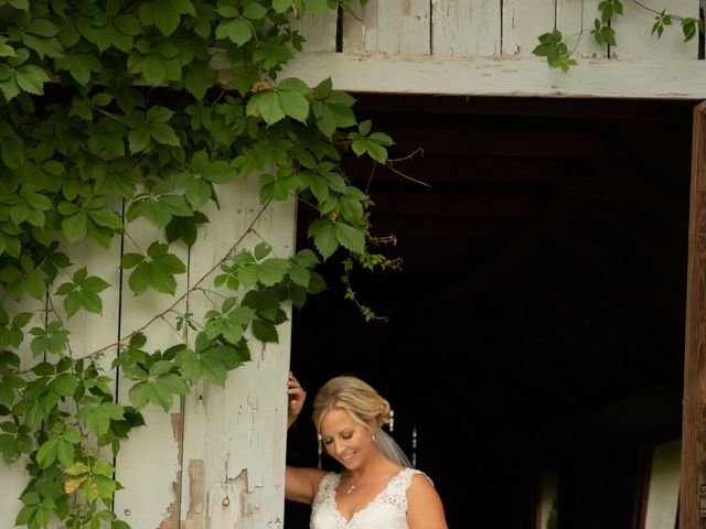 Rick and Tiffany&apos;s Wedding in Saint Charles, Missouri 13