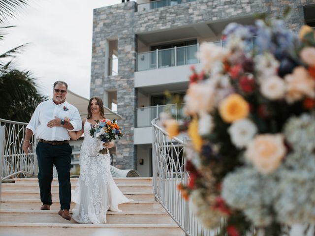 Benjamin and Amanda&apos;s Wedding in Cancun, Mexico 27