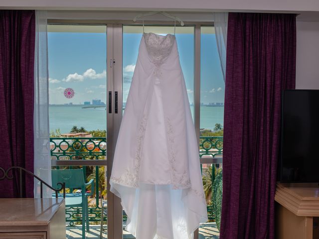 Chris and Gina&apos;s Wedding in Cancun, Mexico 16