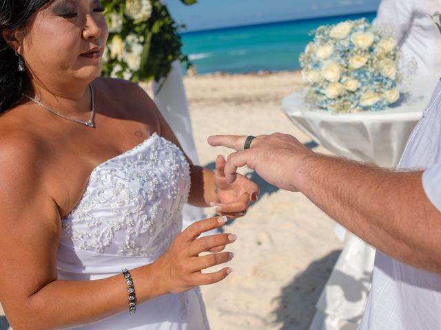 Chris and Gina&apos;s Wedding in Cancun, Mexico 33