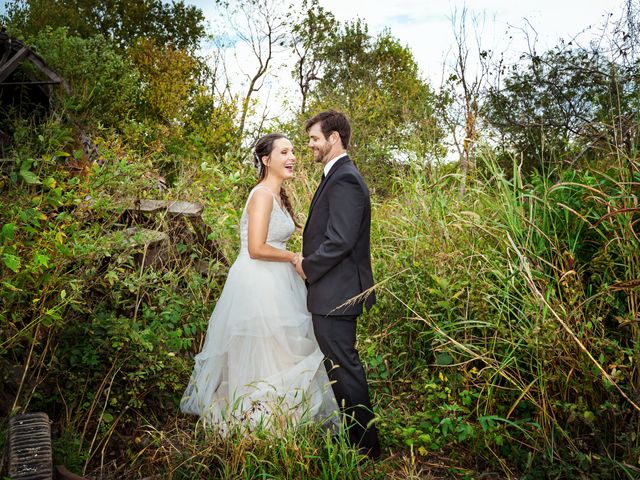 Grant and Jessy&apos;s Wedding in Mount Vernon, Missouri 17
