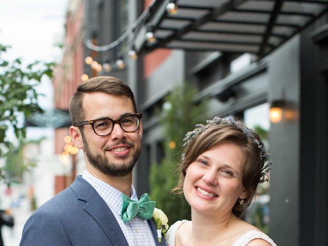 Justin and Sarah&apos;s Wedding in Portland, Oregon 22
