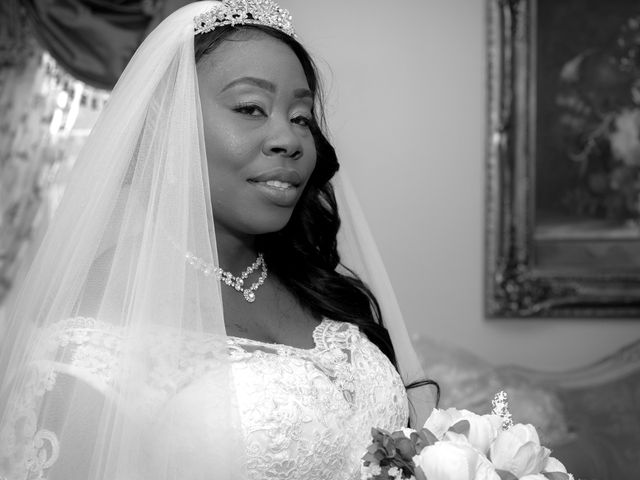 Ceolices and Myesha&apos;s Wedding in Warren, Michigan 7