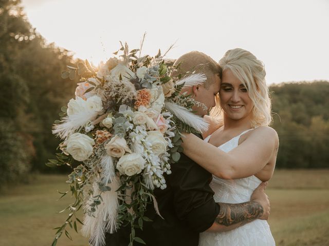 Samantha and Conway&apos;s Wedding in Columbia, Cayman Islands 17