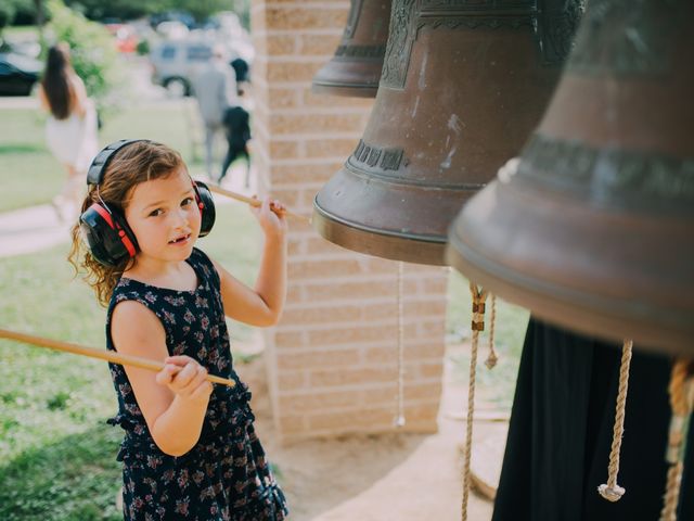 Joe and Alexis&apos;s Wedding in Huntingdon Valley, Pennsylvania 115