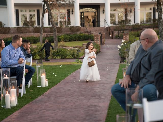 Geraldo and April&apos;s Wedding in Weatherford, Texas 10