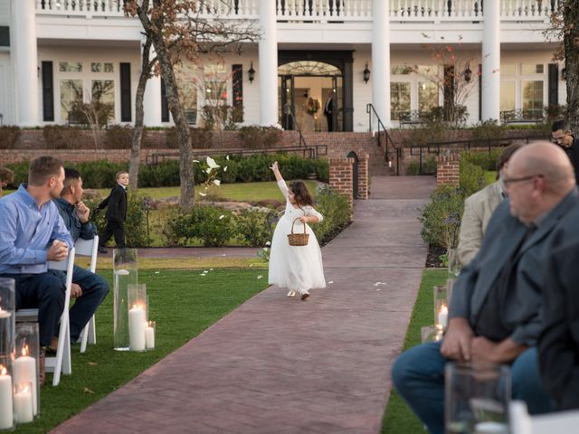 Geraldo and April&apos;s Wedding in Weatherford, Texas 11