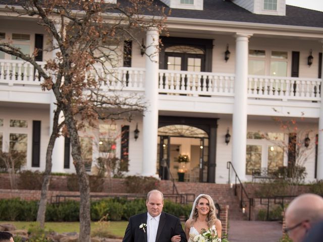 Geraldo and April&apos;s Wedding in Weatherford, Texas 12