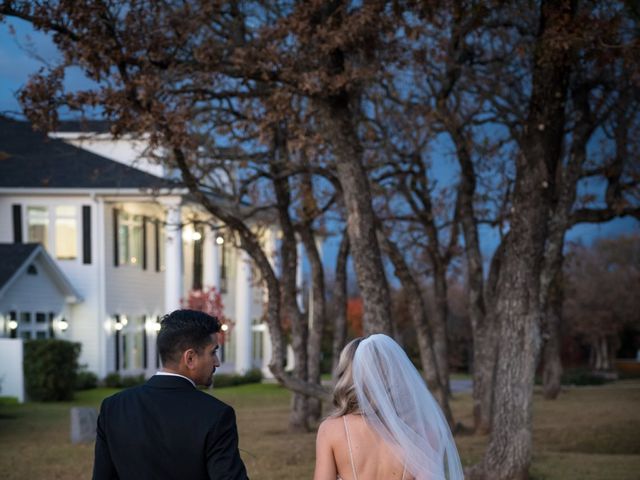 Geraldo and April&apos;s Wedding in Weatherford, Texas 19