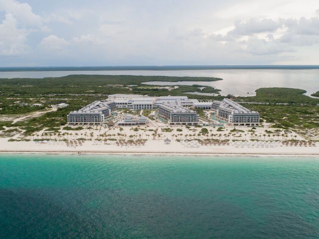 Joe and Katie&apos;s Wedding in Cancun, Mexico 81