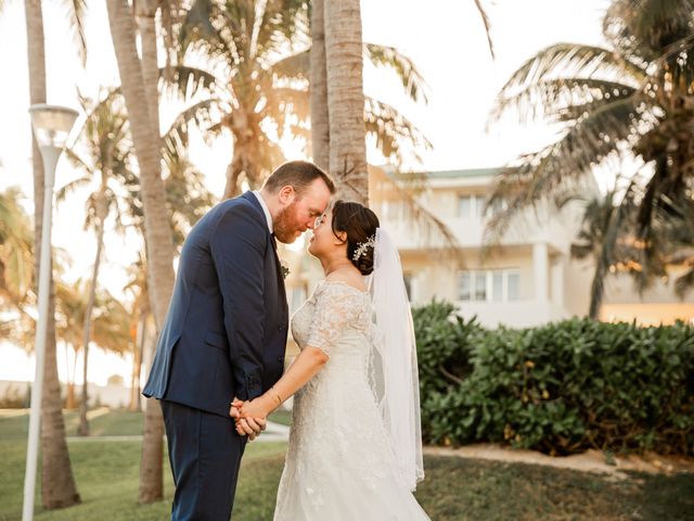 PATRICK and CAROLINE&apos;s Wedding in Cancun, Mexico 58