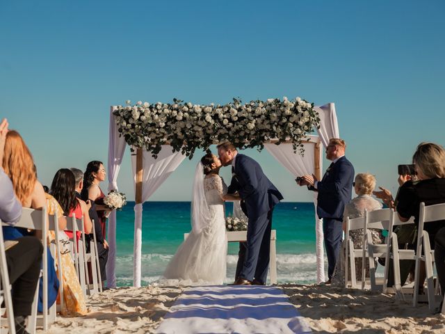 PATRICK and CAROLINE&apos;s Wedding in Cancun, Mexico 72