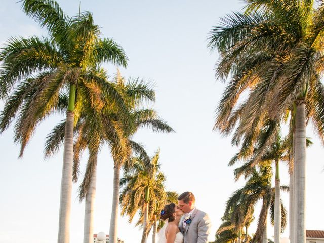 Daniel and Lauren&apos;s Wedding in Saint Petersburg, Florida 31