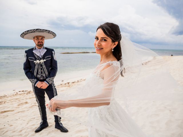 JESUS and MARI&apos;s Wedding in Playa del Carmen, Mexico 34