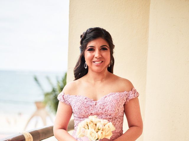 Liz and Roosvel&apos;s Wedding in Cancun, Mexico 19