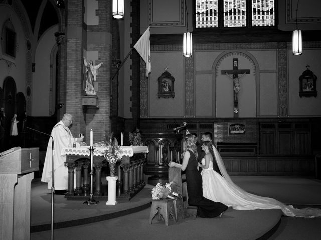 Greg and Alicia&apos;s Wedding in Buffalo, New York 8
