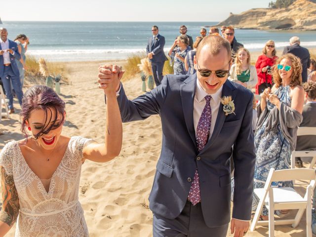 Jeremy and Rachel&apos;s Wedding in Pacific City, Oregon 16