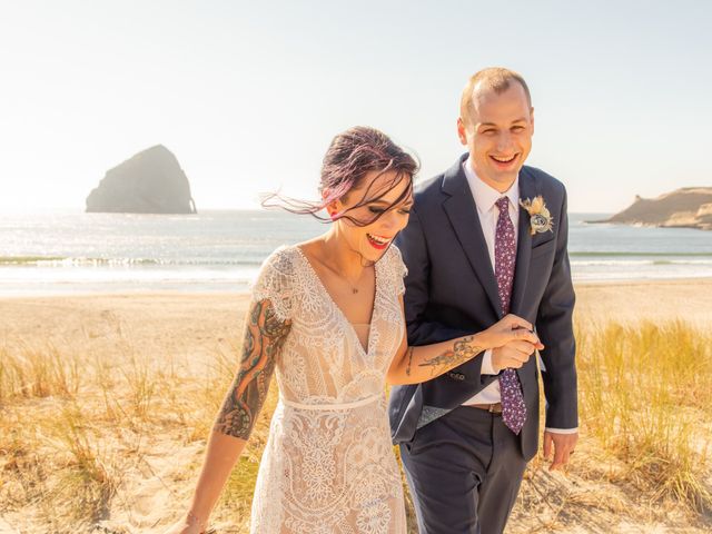 Jeremy and Rachel&apos;s Wedding in Pacific City, Oregon 19