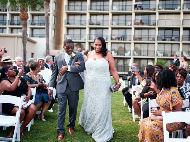 Stephanie and Brian&apos;s Wedding in Galveston, Texas 30