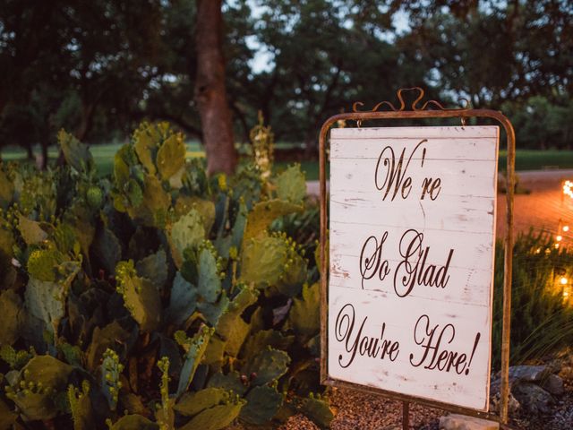 Paul and Taylor&apos;s Wedding in Boerne, Texas 24