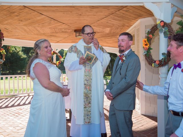 Wayne and Kim&apos;s Wedding in Hope Valley, Rhode Island 15