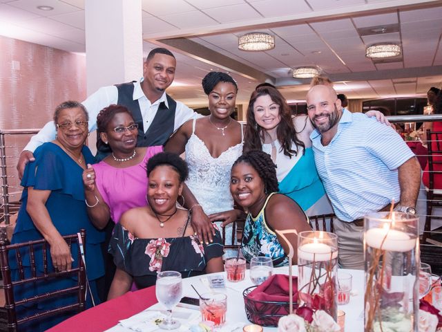 Les and Tumeka&apos;s Wedding in Saint Petersburg, Florida 5