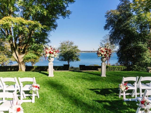 Lucas and Catey&apos;s Wedding in Portsmouth, Rhode Island 44