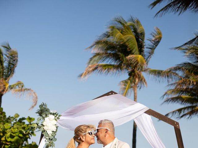Felipe and Sandra&apos;s Wedding in Miami Beach, Florida 5