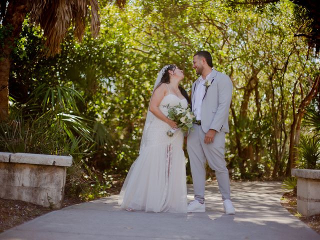 Felipe and Sandra&apos;s Wedding in Miami Beach, Florida 13