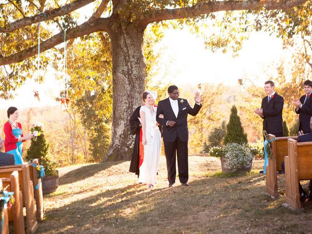 Kelley and Denard&apos;s Wedding in Charlotte, Tennessee 12