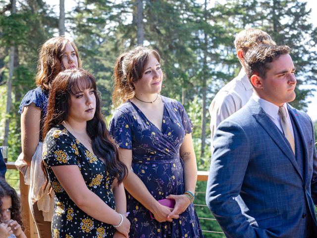 Joseph and Amber&apos;s Wedding in Girdwood, Alaska 20