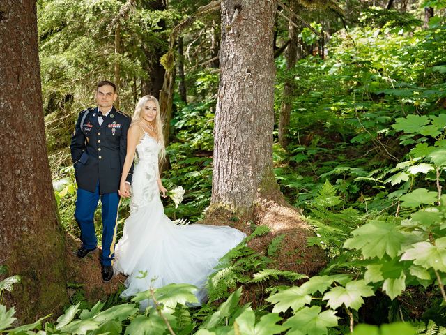 Joseph and Amber&apos;s Wedding in Girdwood, Alaska 38