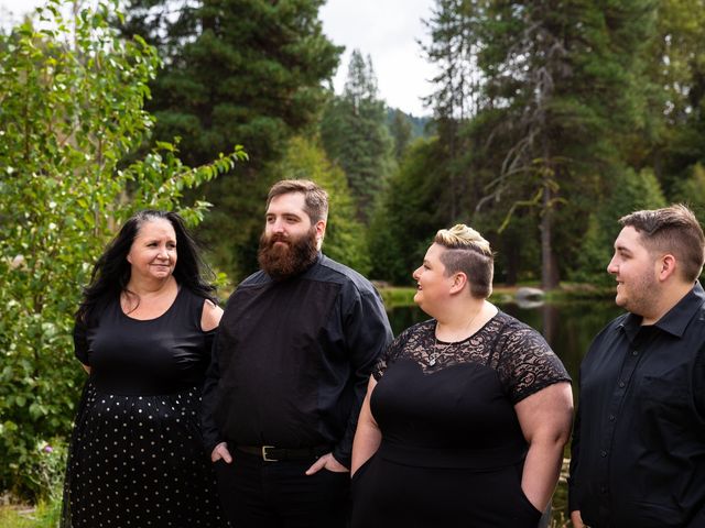 Mike and Alysha&apos;s Wedding in Leavenworth, Washington 14